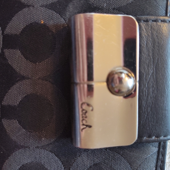 Coach Monogram Canvas Leather Black Wallet Vintage Silver Snap Closure GUC - Picture 9 of 11